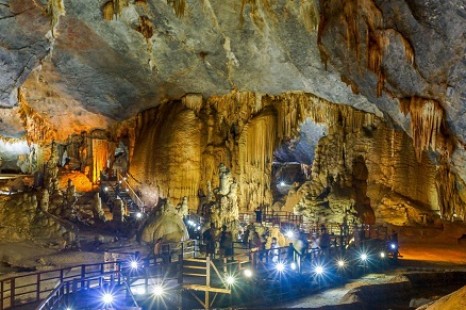 Tour Du Lịch Đà Nẵng - Huế - Động Phong Nha 3 Ngày 2 Đêm